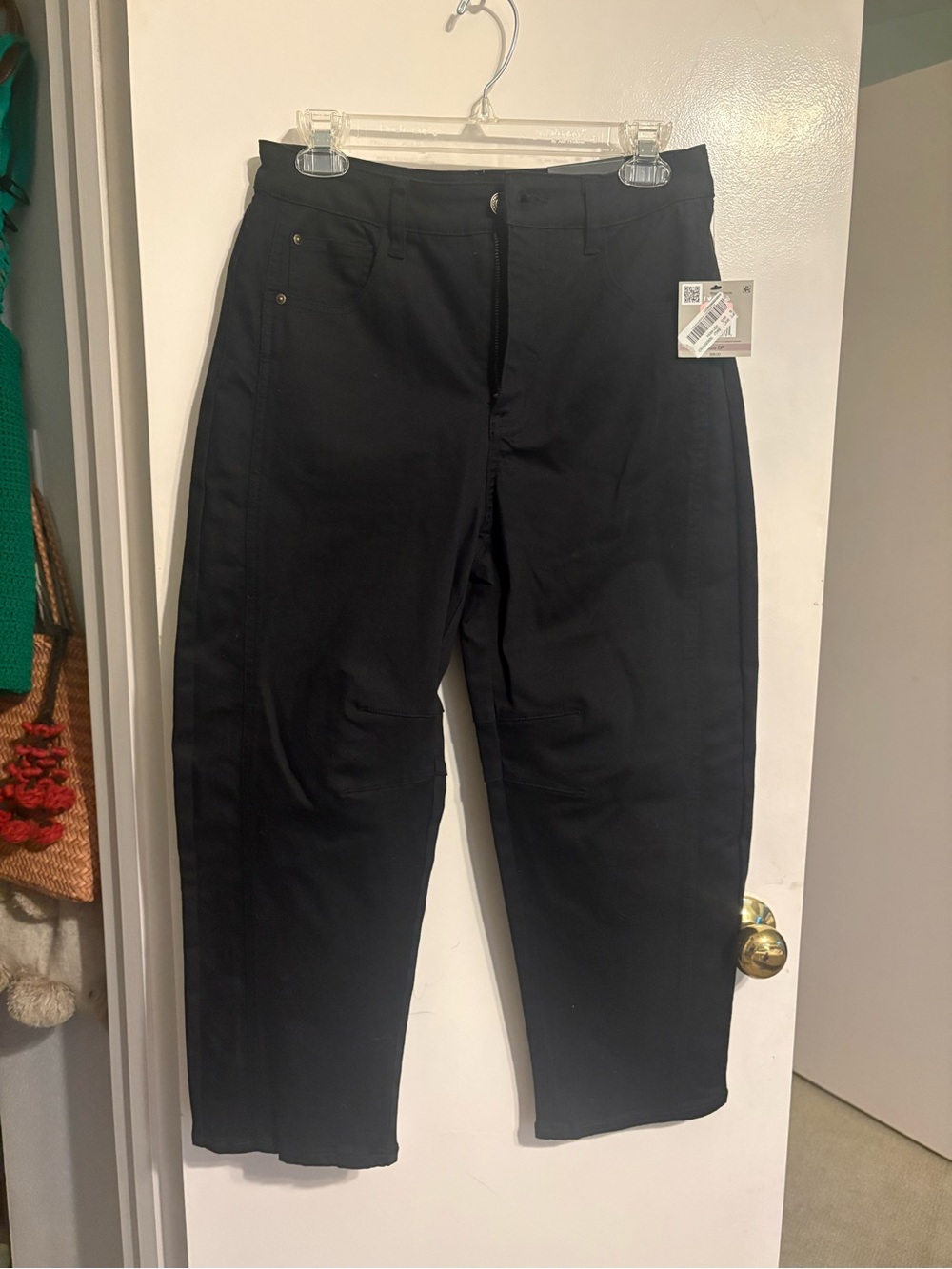 Black Barrel-Leg Jeans
